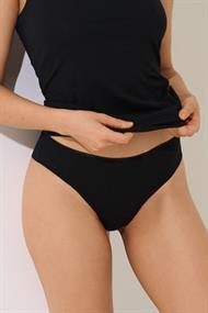 Lisca Emma brazilian string