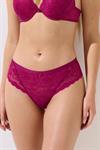Lisca Evelyn Brazilian string