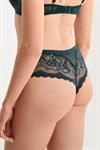 Lisca Evelyn brazilian string