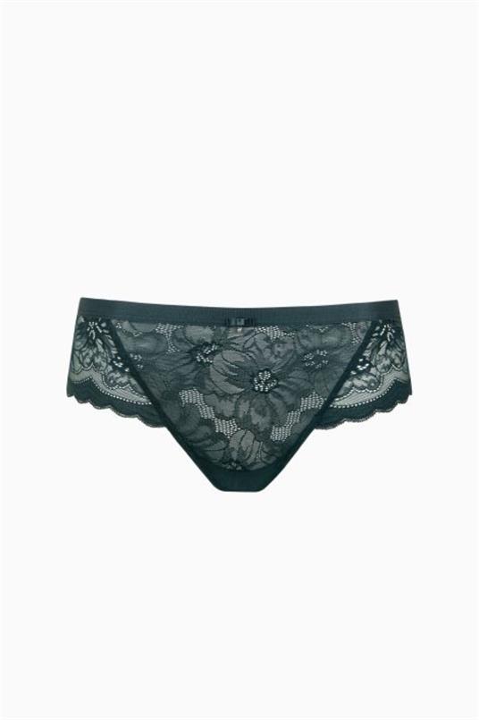 Lisca Evelyn brazilian string