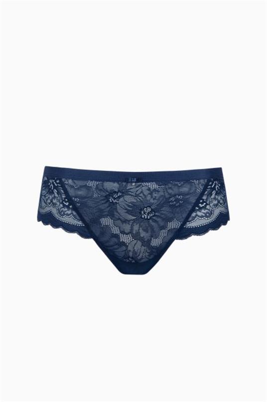 Lisca Evelyn brazilian string