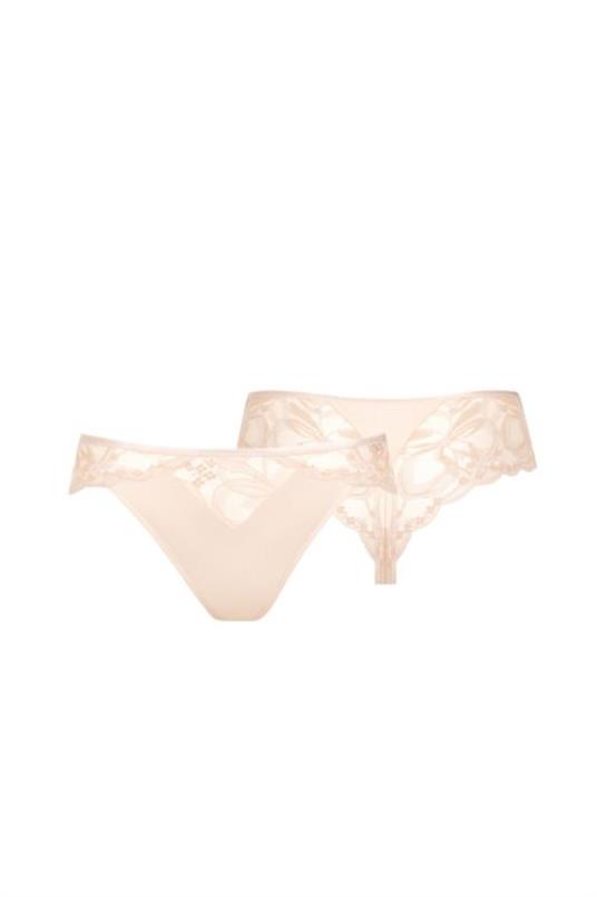 Lisca Patricia brazilian string